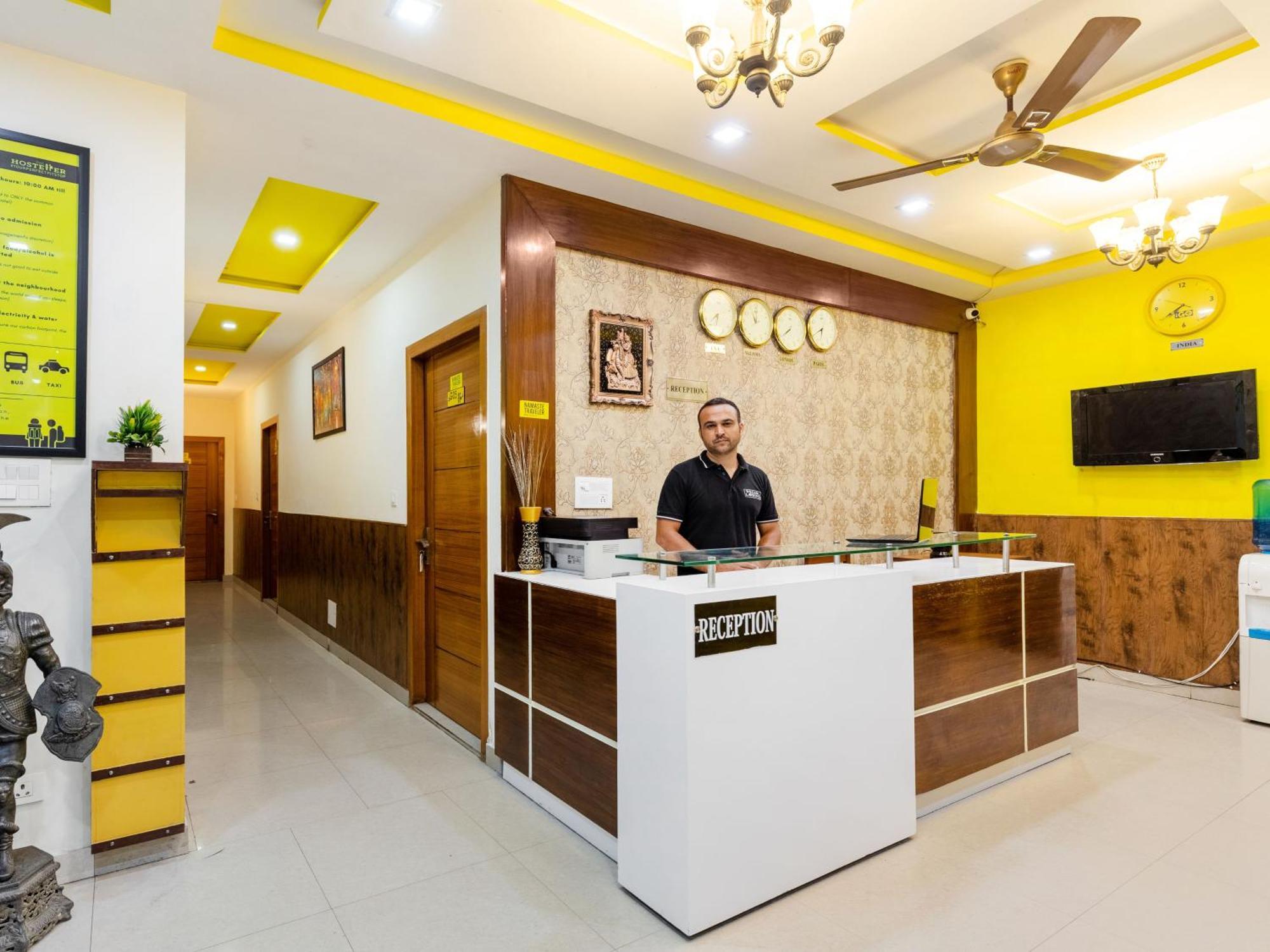 The Hosteller Agra 아그라 외부 사진